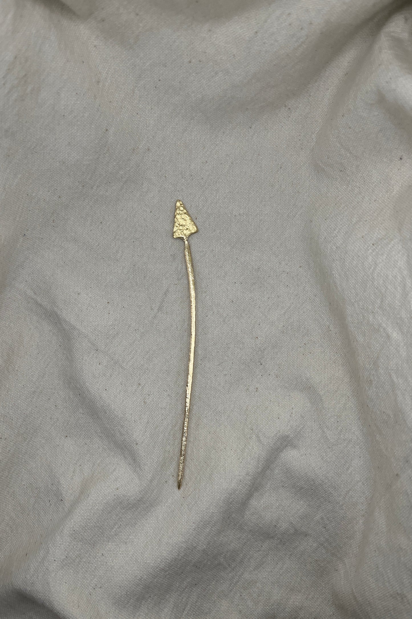 pointue pic à chignon